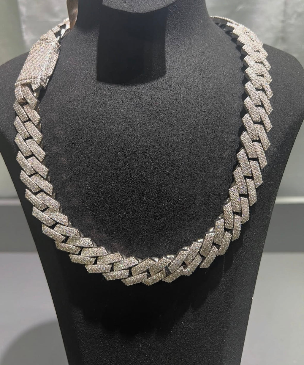 VVS-1 Moissanite Cuban Chain