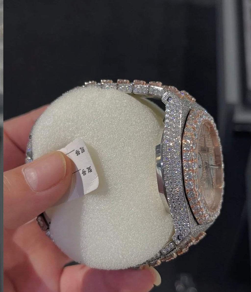 VVS-1 Diamond Watch (Does Arrive With Logo)