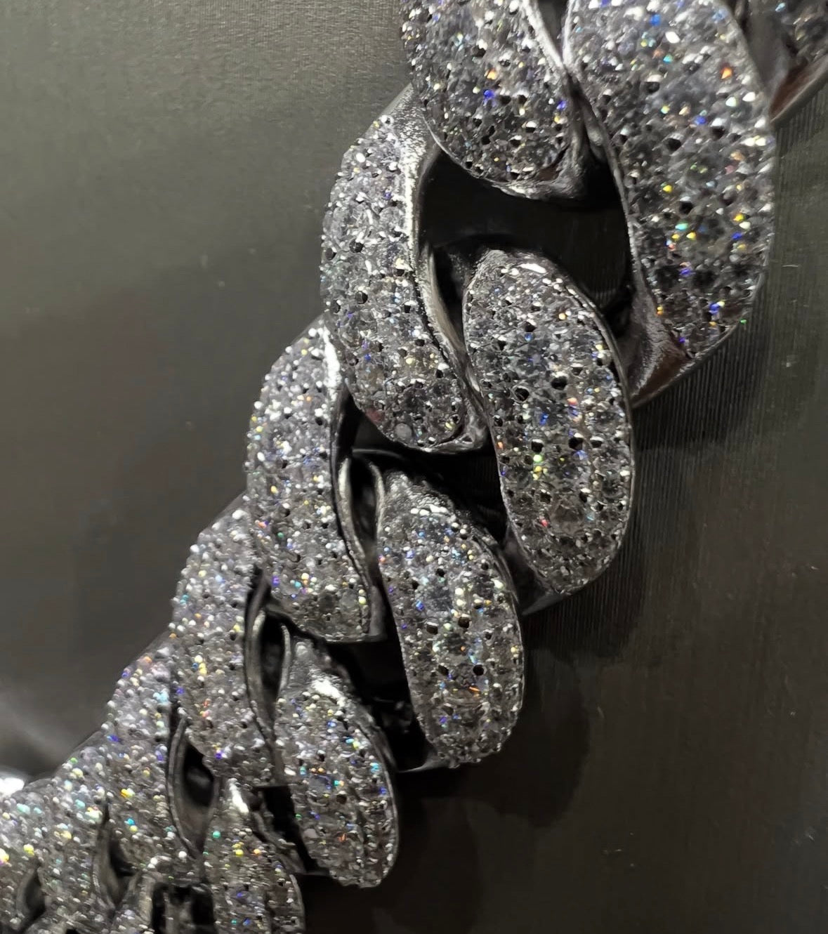 VVS-1 Moissanite Cuban Chain