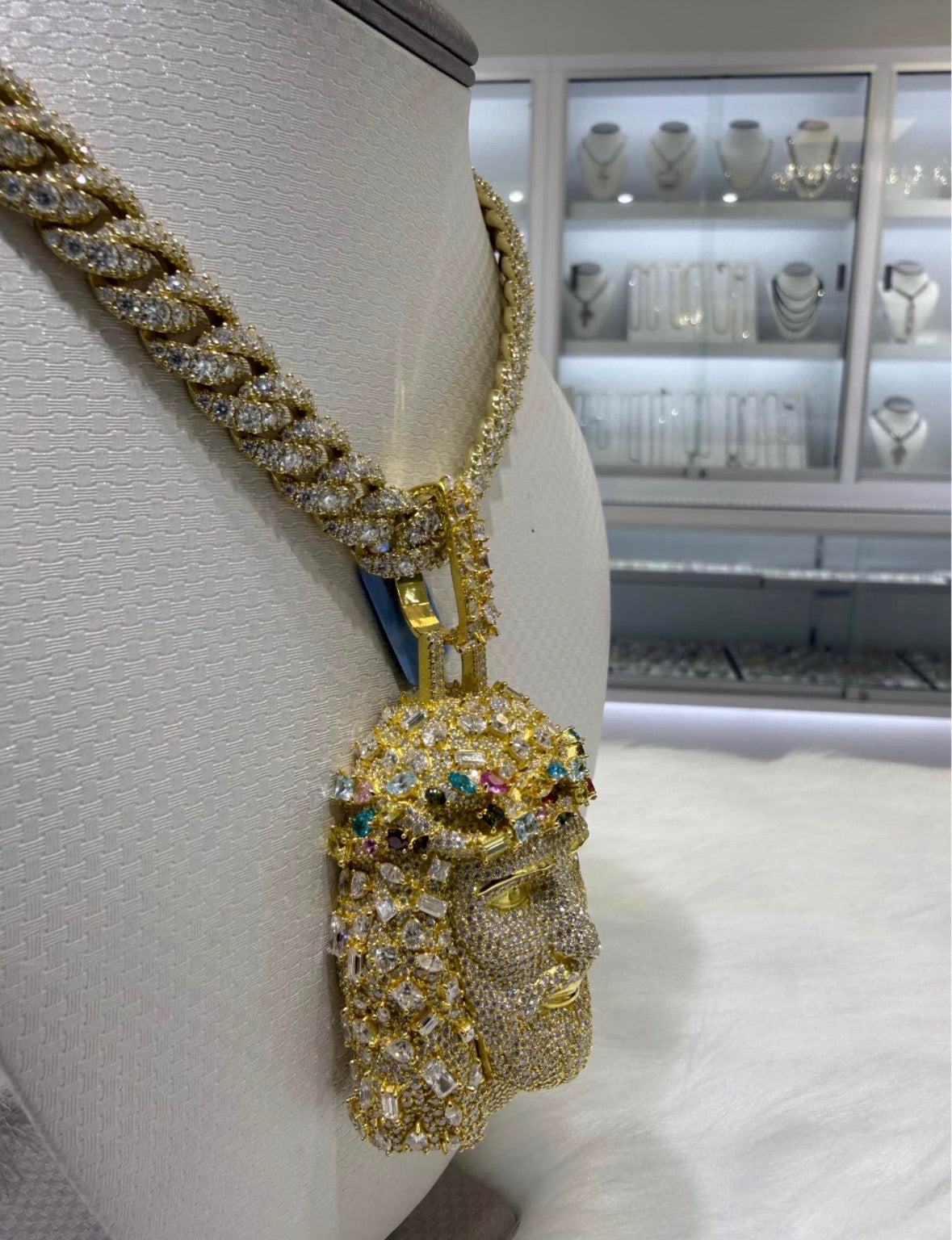 💎 Iced Out Cuban Chain + Custom Jesus Pendant 💎