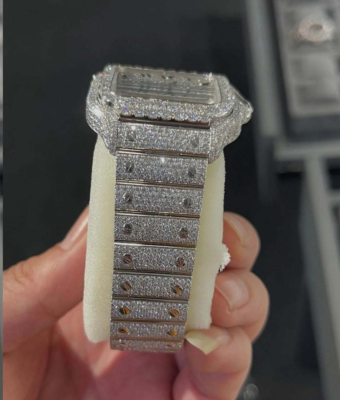 VVS-1 Diamond Watch (Does Arrive With Logo)