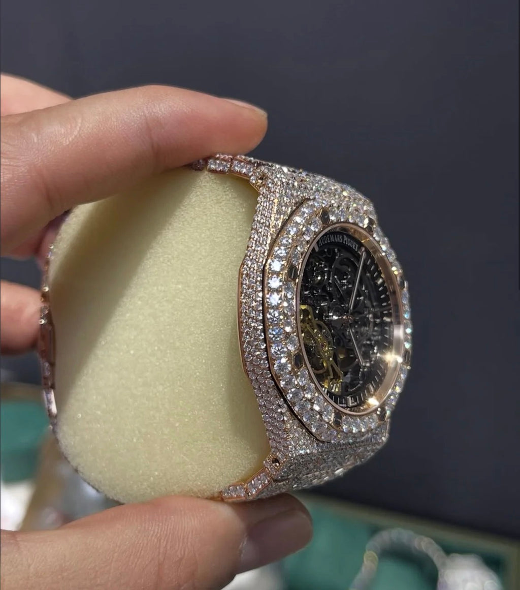 VVS-1 Diamond Watch (Does Arrive With Logo)