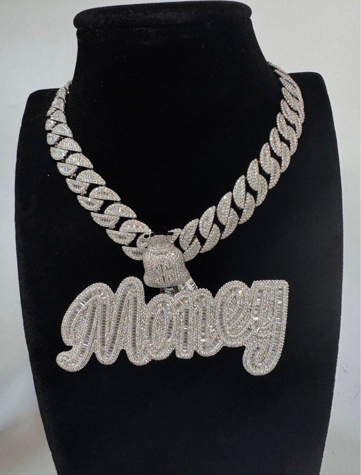 SILVER MOISSANITE CHAIN AND PENDENT