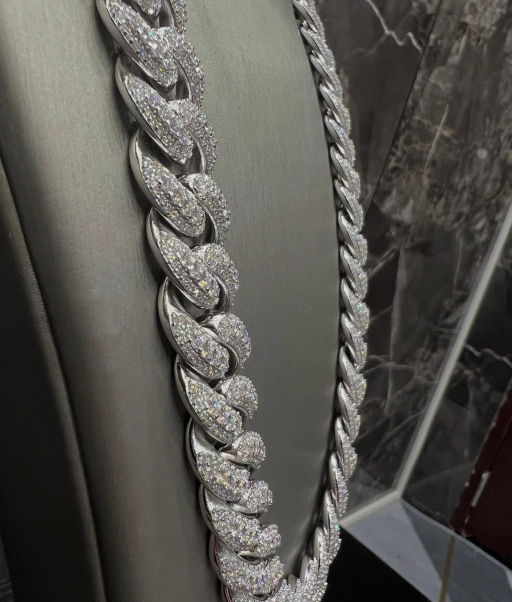 VVS-1 Moissanite Cuban Chain