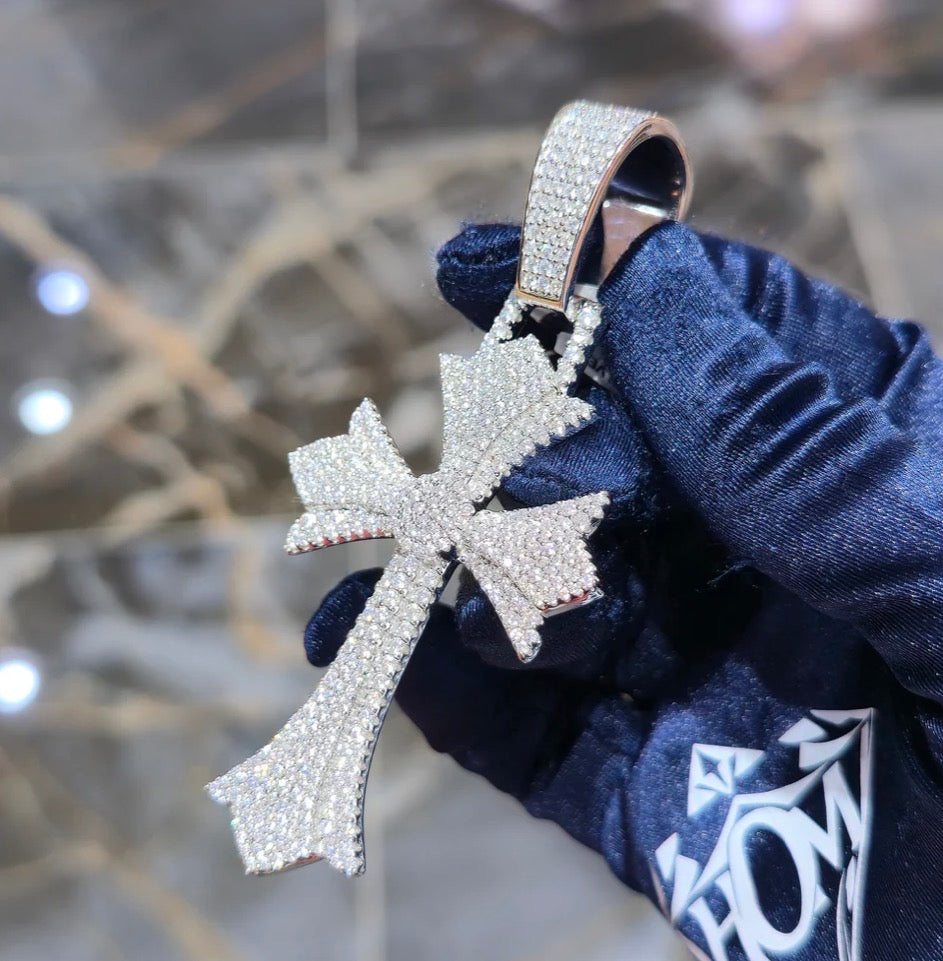 Moissanite 5.78 ctw Excellent Cross Fine Pendant