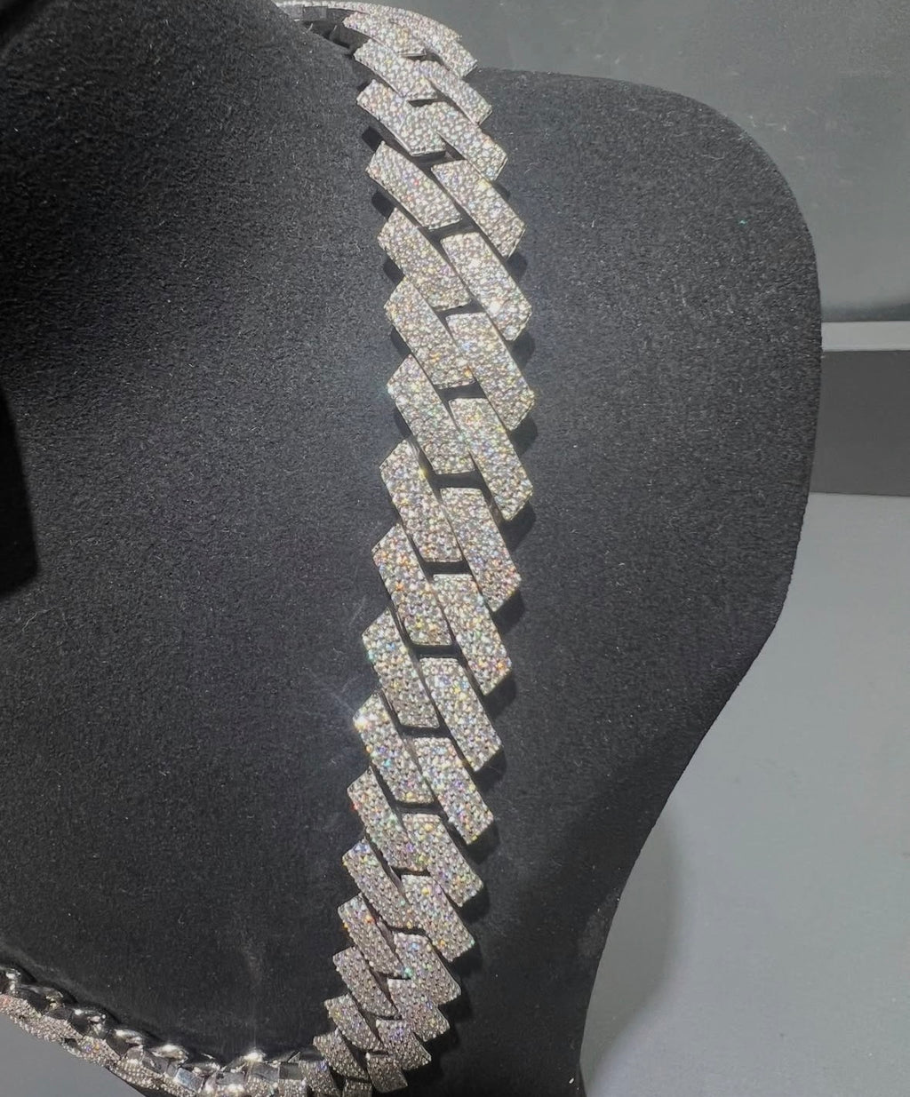 VVS-1 Moissanite Cuban Chain