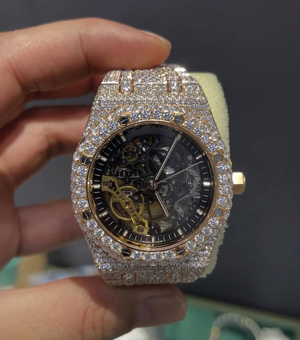 VVS-1 Diamond Watch (Does Arrive With Logo)